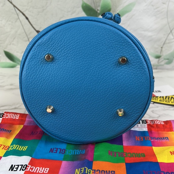 BruceGlen Leopard Bucket Bag Electric Sky Blue - Picture 5 of 16